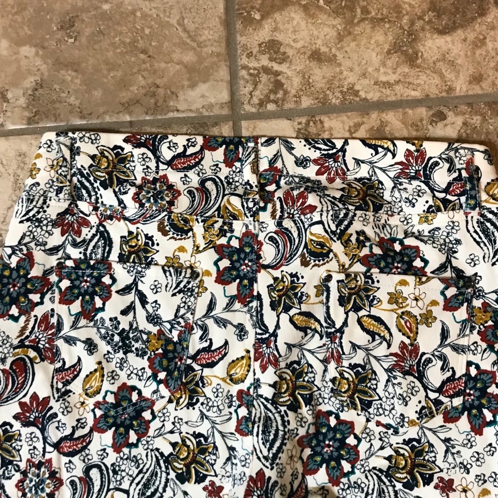 Crop Pants - Picture 6 of 11